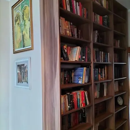 90m2, 8 Os, 2 Salony, 2 Sypialnie, Centrum 아파트 *