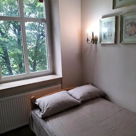 90m2, 8 Os, 2 Salony, 2 Sypialnie, Centrum Κοστζαλίν